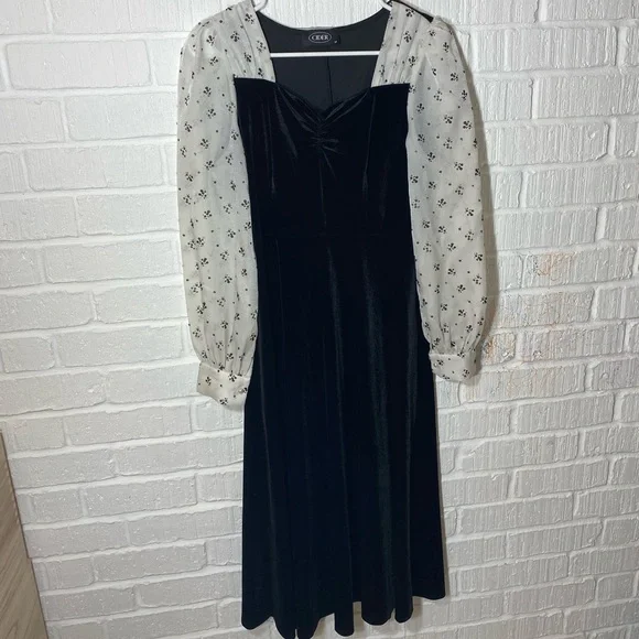 Cider | Dresses | Cider Velvet Sleeve Dress | Poshmark